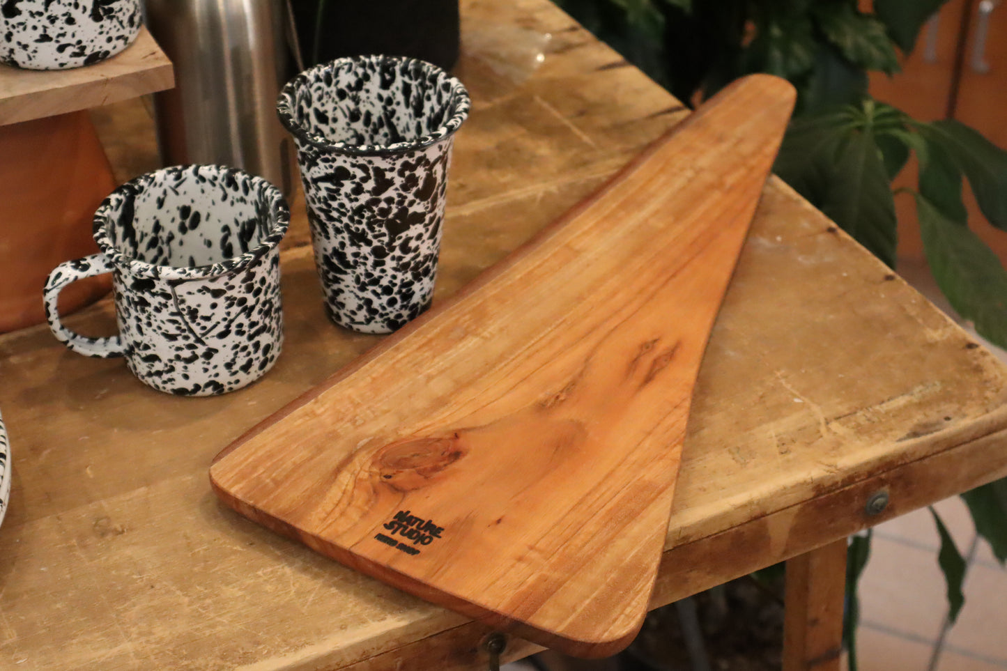 オリジナルカッティングボード ラウンドL 01